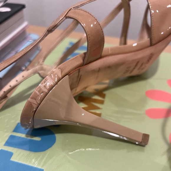 Jimmy Choo Paxton Nude Patent Leather Heel - Picture 5 of 12